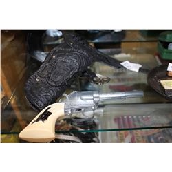 HOLSTER AND CAP GUN