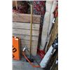 Image 1 : SCRAPER AND BOW SAW