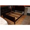 Image 1 : NEW QUEENSIZE CHERRY AVENZA SLEIGH BED FRAME