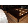 Image 2 : NEW QUEENSIZE CHERRY AVENZA SLEIGH BED FRAME