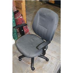 GREY ROLLING OFFICE CHAIR