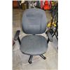 Image 2 : GREY ROLLING OFFICE CHAIR