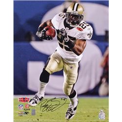 Reggie Bush Signed Saints 16x20 Photo (Radtke COA  Bush Hologram)