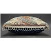 Image 4 : IROQUOIS BEADED PILLOW