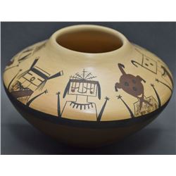 HOPI POTTERY JAR (MAHO)