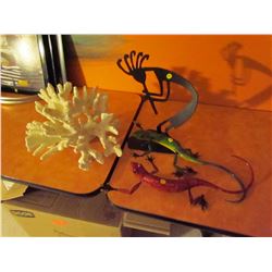 4 decorative pieces- 2 lizards, coral statue