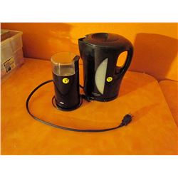 Betty Crocker electric tea kettle & Braun grinder