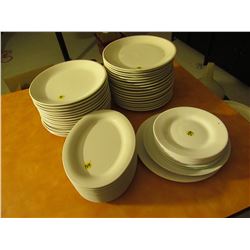 33 round 11 oval 9 saucers 2 assorted