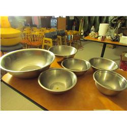 6 stainless steel mixing bowls