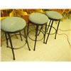 Image 1 : 3 stools