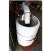 Image 4 : VINTAGE WRINGER WASHER