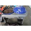 Image 2 : WEBER PERFORMANCE CHARCOAL GRILL ON ROLLING STAND