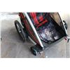 Image 2 : THULE CROSS TWO SEAT BIKE TOWABLE DOUBLE STROLLER