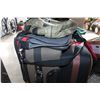Image 2 : LOT OF LUGGAGE AND BAGS