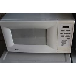 WHITE KENMORE MICROWAVE