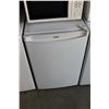 Image 1 : WHITE KENMORE BAR FRIDGE