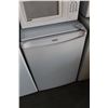 Image 1 : WHITE KENMORE BAR FRIDGE