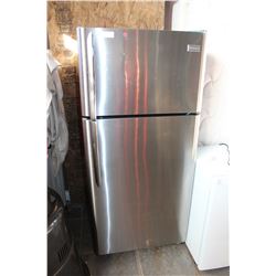 FRIGIDAIRE STAINLESS FRIDGE 18 CUBIC FEET