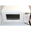 Image 1 : MAGNASONIC MICROWAVE