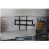 Image 1 : NEW OVERSTOCK INSIGNIA 33 TO 46 INCH FIXED POSITION TV WALL MOUNT