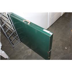 METAL FOLDING TABLE