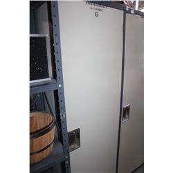 LARGE ONE DOOR METAL LOCKER