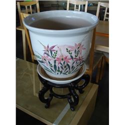 LARGE PLANTER POT