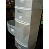 Image 2 : FIVE STERLITE STACKING ORGANIZER DRAWERS