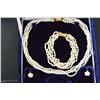 Image 2 : CASED PEARL NECKLACE SET
