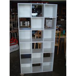 TWO PIECE WHITE CUBE SHELF