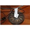 Image 2 : LEADED GLASS TABLE LAMP