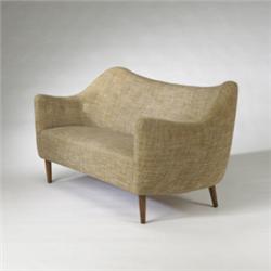 Finn Juhl settee
