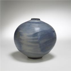 Otto & Vivika Heino weed vase