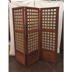 Antique Dressing Divider