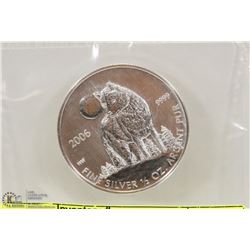 2006 CANADIAN WOLF 1/2OZ SILVER COIN.