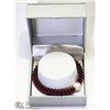 Image 2 : 26) GARNET & CULTURED PEARL FLEXIBLE BRACELET