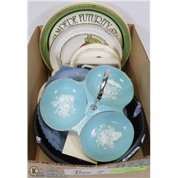 BOX WITH LARGE BLACK BOWL, BLUE GRAPES & FLOWER