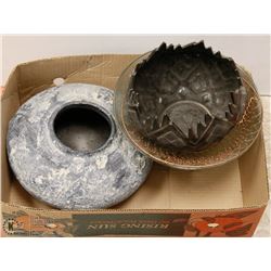 LOT OF FRUIT BOWLS, DECORATIVE PLASTER VASE & MORE