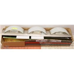 MODERN BATHROOM VANITY LIGHT