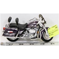 DIE CAST PLASTIC HARLEY BIKE 1:18 SCALE.