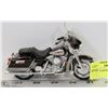 Image 1 : DIE CAST PLASTIC HARLEY BIKE 1:18 SCALE.