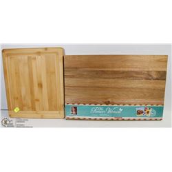 LOT OF TWO WOOD CUTTING BOARDS