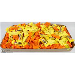 LARGE FLAT OF SNACK SIZE REESE AND OH HENRY