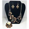 Image 1 : 14 - INLAID SHELL STATEMENT NECKLACE
