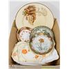 Image 1 : BOX OF VINTAGE AND ANTIQUE PLATES