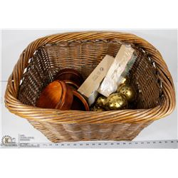 BASKET OF CANDLE HOLDERS & WOODEN BOWLS.
