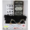 Image 1 : BOX OF LOVE THEMED DÉCOR FROM SHOW HOME