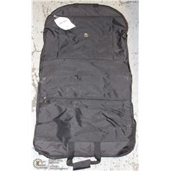 NIB BLACK DELSEY GARMENT BAG 45845BK -ON CHOICE-