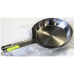 LOT OF 4 NEW 12.5" CARBON STEEL FRY PANS
