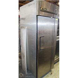 TRUE 1 DOOR COOLER - MODEL TG1R-1S USED